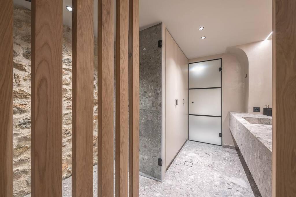 Apollonos 28 Luxury Suites Athens Ngoại thất bức ảnh
