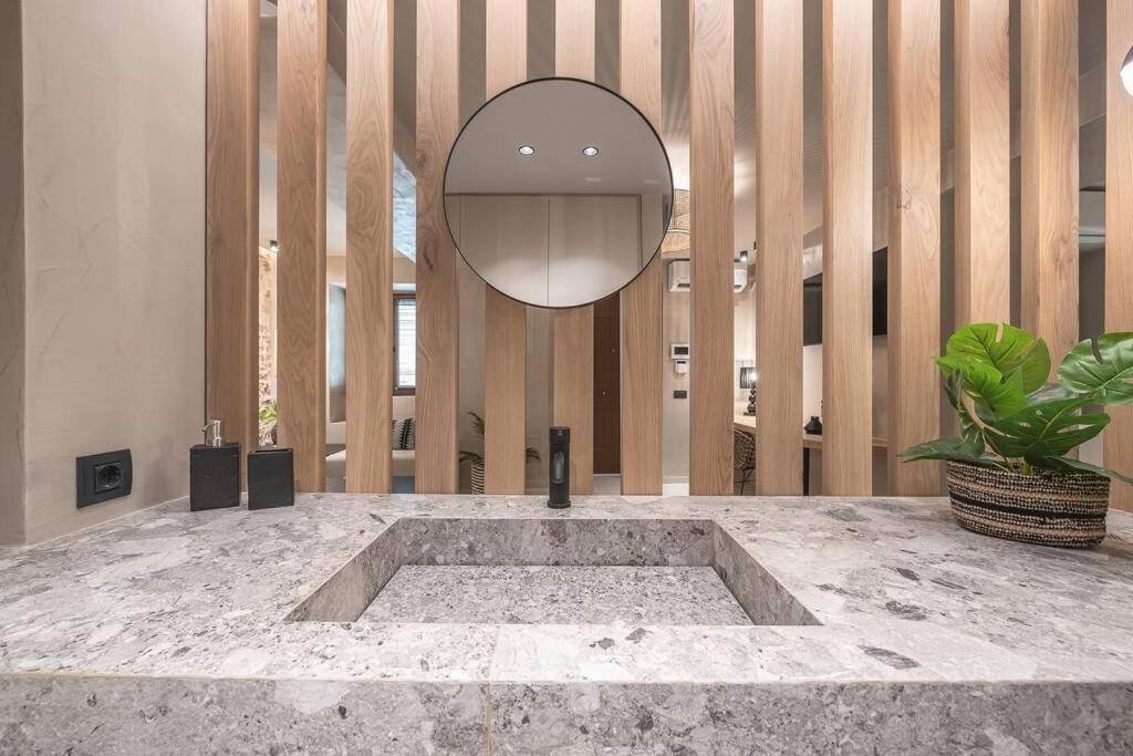 Apollonos 28 Luxury Suites Athens Ngoại thất bức ảnh
