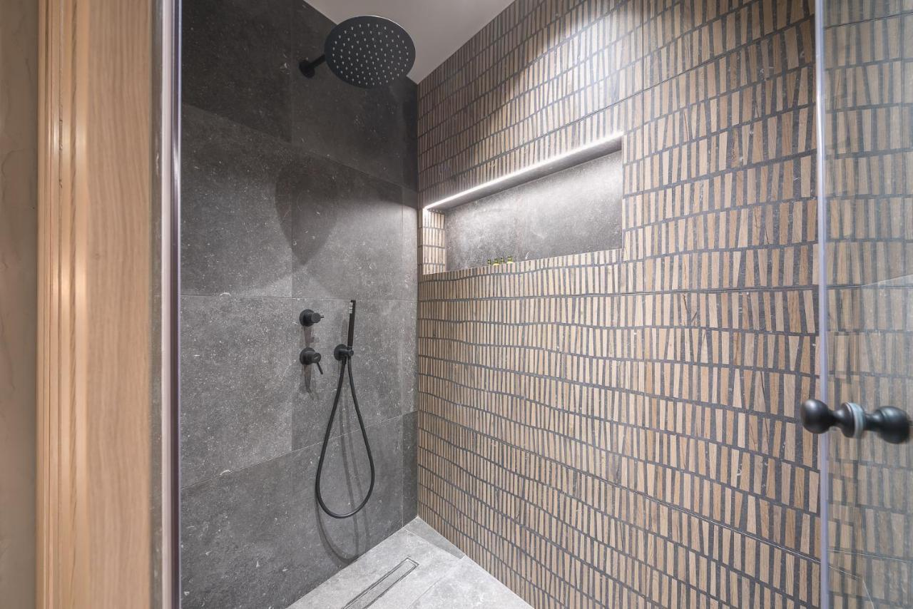 Apollonos 28 Luxury Suites Athens Ngoại thất bức ảnh